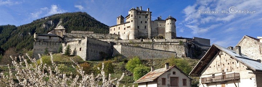 Le printemps à Chateau Queyras