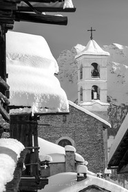 St Véran and church