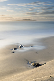 L'île de Pabbay vue depuis Harris