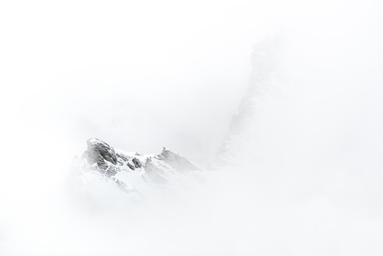Sommet dans la Brume