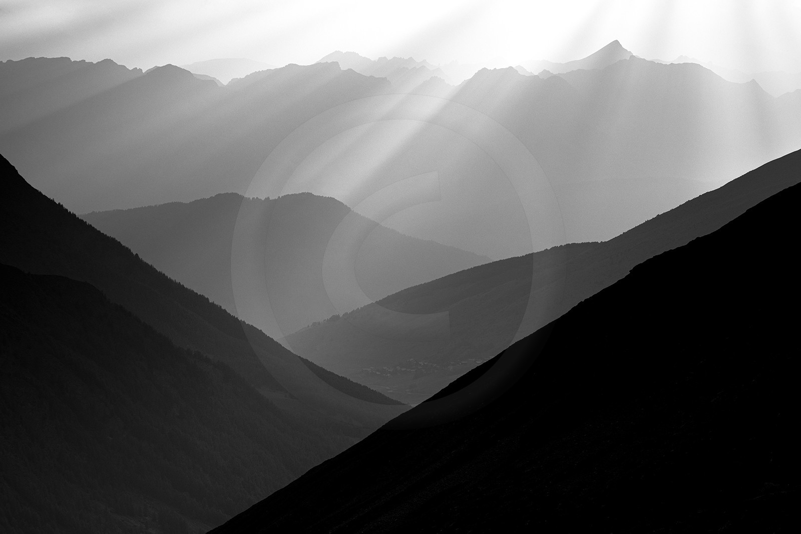 Rayons et montagnes, depuis Agnel.